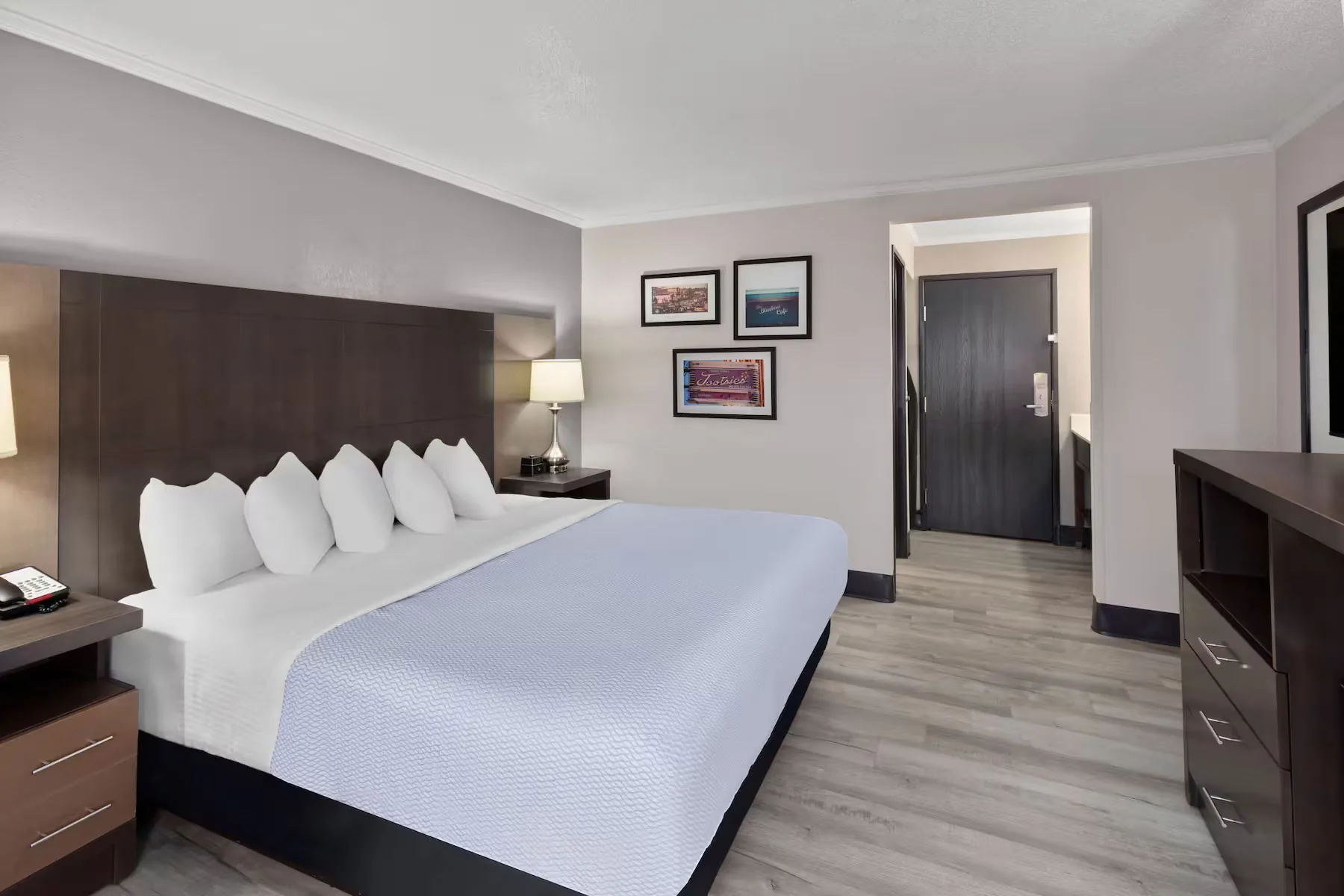 Suite Room