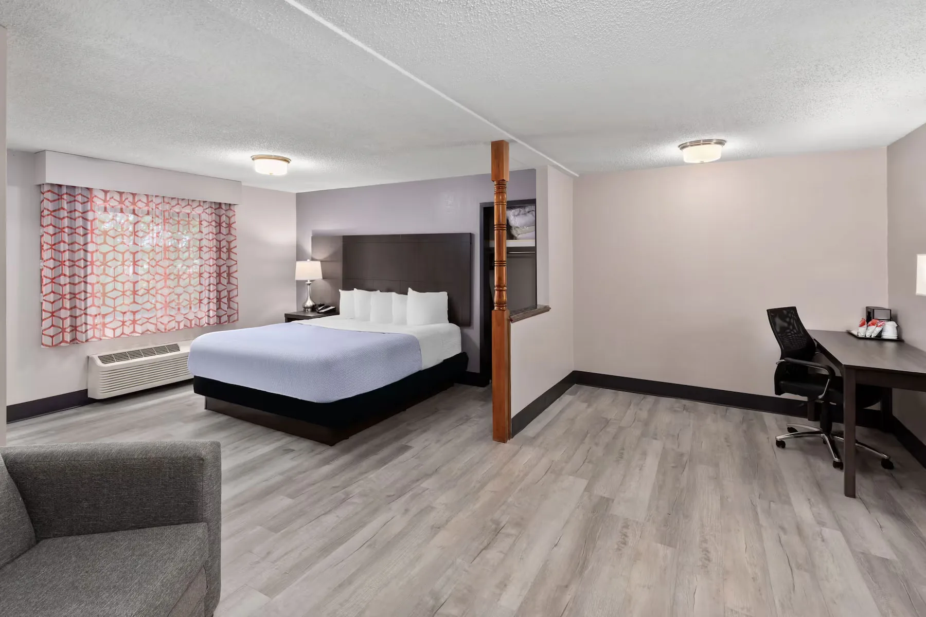 King Bed Guest Room